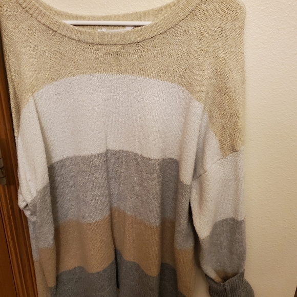 Soft cozy sweater - Picture 3 of 4